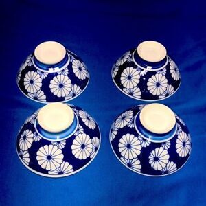 Rice colbat blue and white Asian bowls 4.5” flower design 4pc